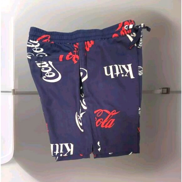 kith Coca Cola Vintage Shorts Size Small NOWT - Picture 3 of 11